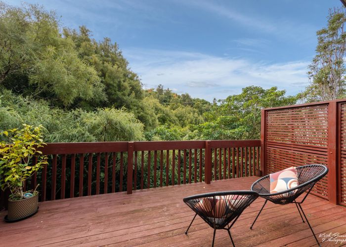  at 2/126 Tirohanga Road, Tirohanga, Lower Hutt