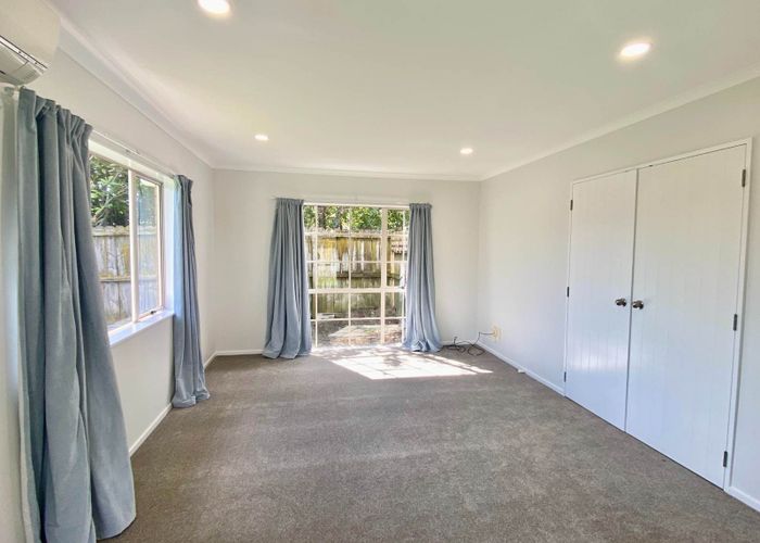  at 2/22 Newry Close, Dannemora, Manukau City, Auckland