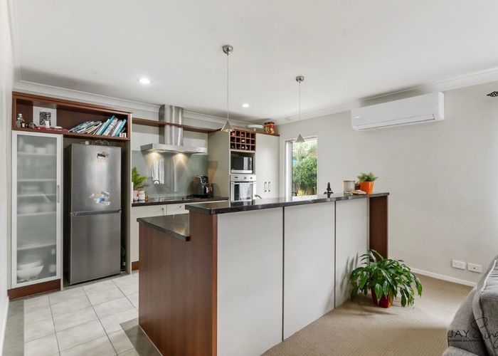  at 3 Bridgefield Crescent, Flat Bush, Manukau City, Auckland