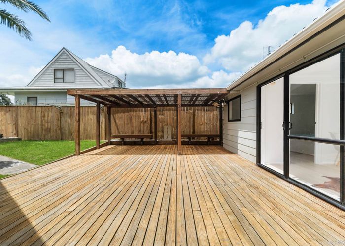  at 166 Carnoustie Drive, Wattle Downs, Manukau City, Auckland