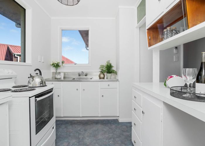 at 5/2 Grove Road, Sandringham, Auckland