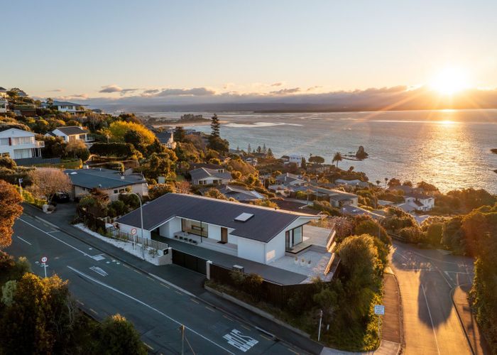  at 82 Princes Drive, Britannia Heights, Nelson, Nelson / Tasman