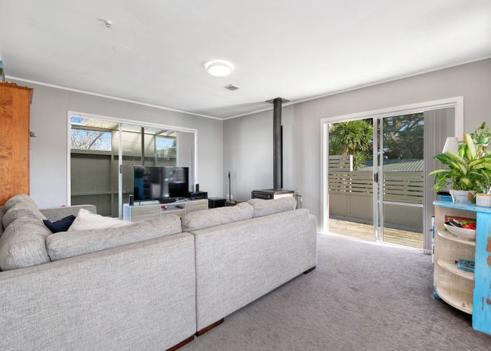  at 5 Poplar Road, Stanmore Bay, Whangaparaoa