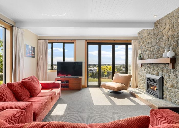  at 893 Cashmere Road, Halswell, Christchurch