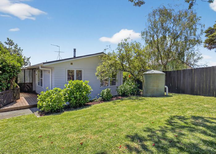  at 85 Kia Ora Road, Beach Haven, North Shore City, Auckland