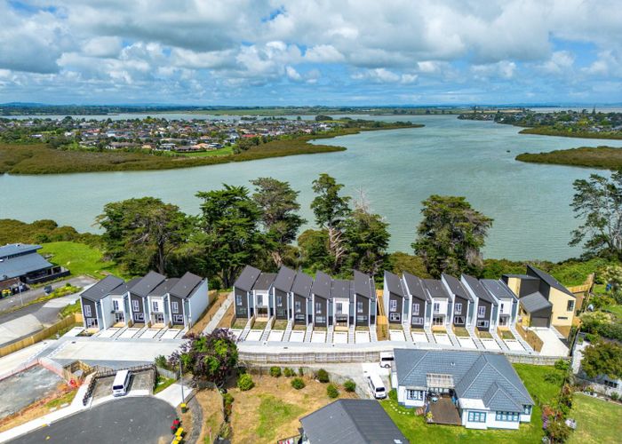  at 25/143 Sykes Road, Weymouth, Manukau City, Auckland