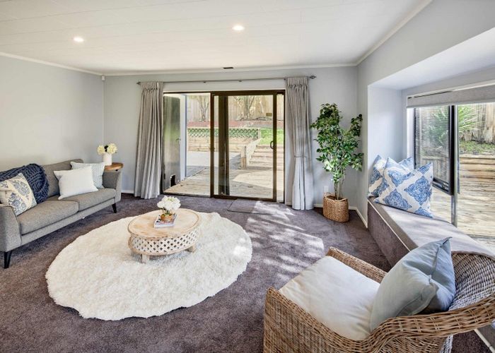  at 23B Parkinson Close, Whitby, Porirua