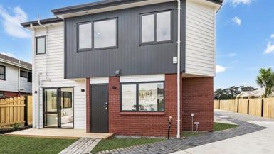  at 42C Kopara Place, Clendon Park, Auckland