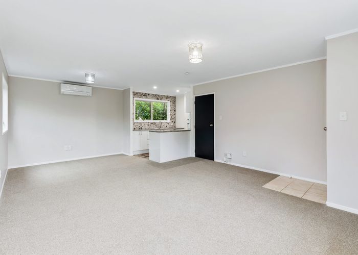  at 2/94 Kaurilands Road, Titirangi, Auckland