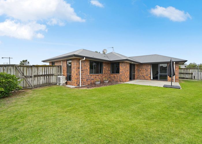  at 11 Chesham Street, Rototuna North, Hamilton