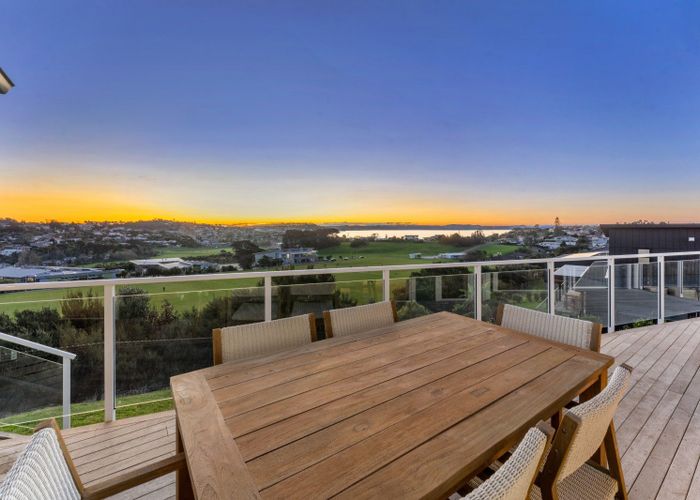  at 8 Waititiro Rise, Stanmore Bay, Whangaparaoa