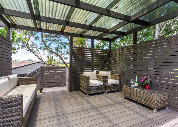  at 15 Mark Edward Drive, Half Moon Bay, Auckland