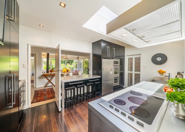  at 9 Chatsworth Road, Silverstream, Upper Hutt, Wellington