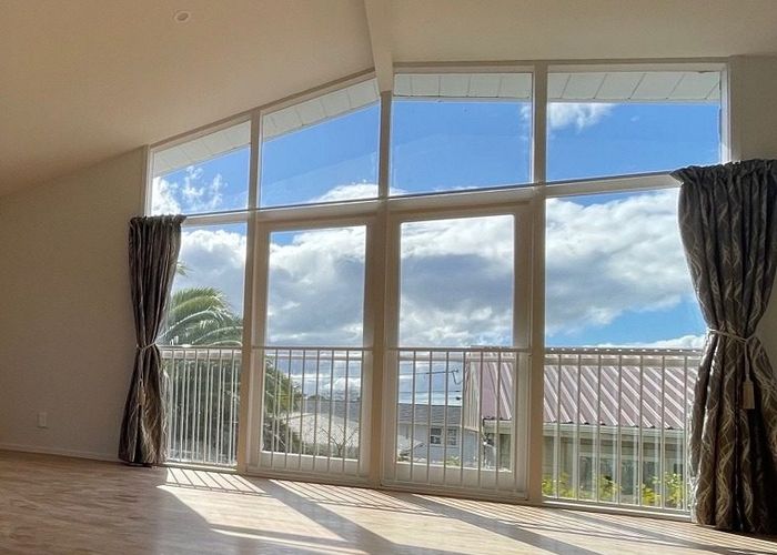  at 71 Tiroroa Avenue, Te Atatu South, Waitakere City, Auckland