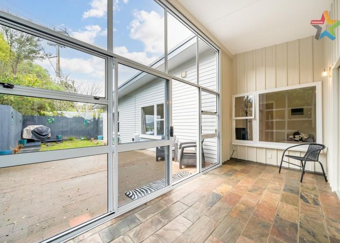  at 4 Major Drive, Kelson, Lower Hutt