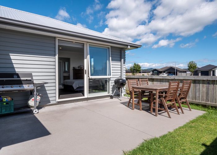  at 5 Parkside Mews, Papamoa