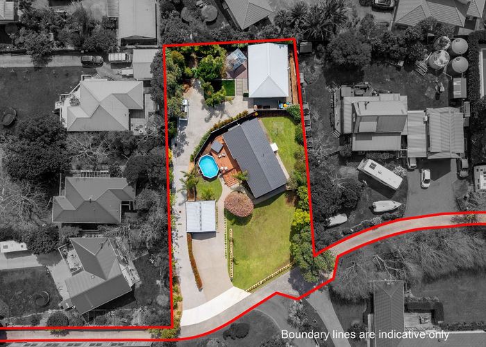  at 4 Julia Way, Beachlands, Auckland