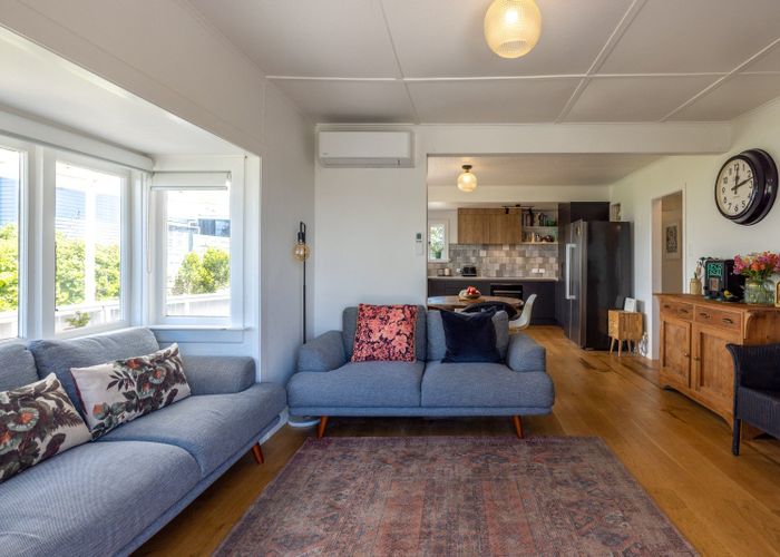  at 15 Wellington Road, Surfdale, Waiheke Island, Auckland