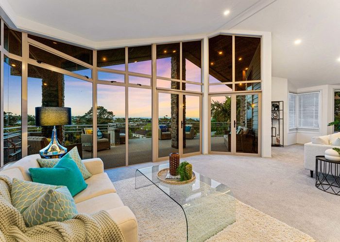  at 1 Centennial Place, Campbells Bay, North Shore City, Auckland