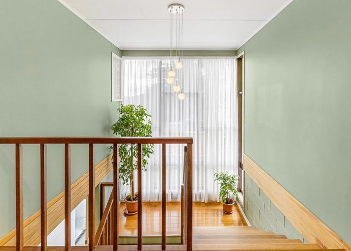  at 50 Valley View Road, Glenfield, North Shore City, Auckland