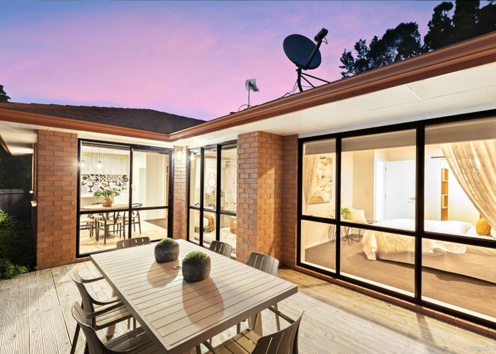  at 6 Dovey Place, Massey, Waitakere City, Auckland