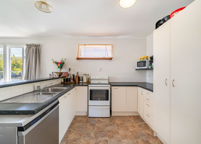  at 150 Waddington Drive, Naenae, Lower Hutt