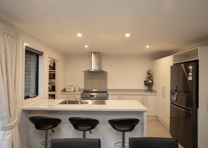  at 195 Pacific Drive, Fitzherbert, Palmerston North