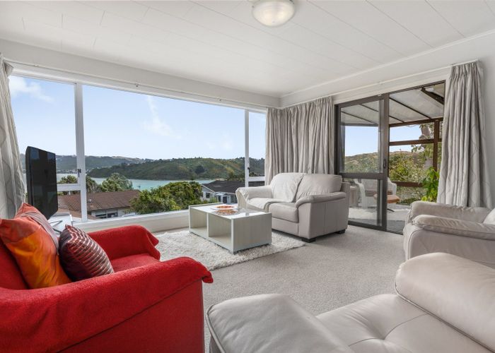  at 19 Forth Place, Papakowhai, Porirua