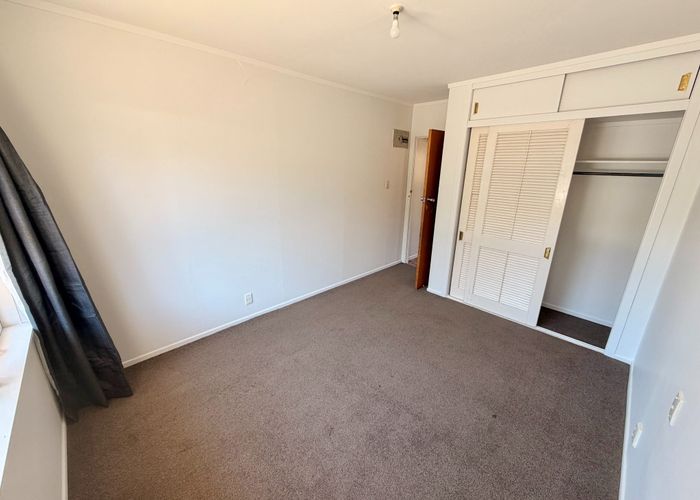  at 1/12 Seaforth Avenue, Mangere Bridge, Manukau City, Auckland