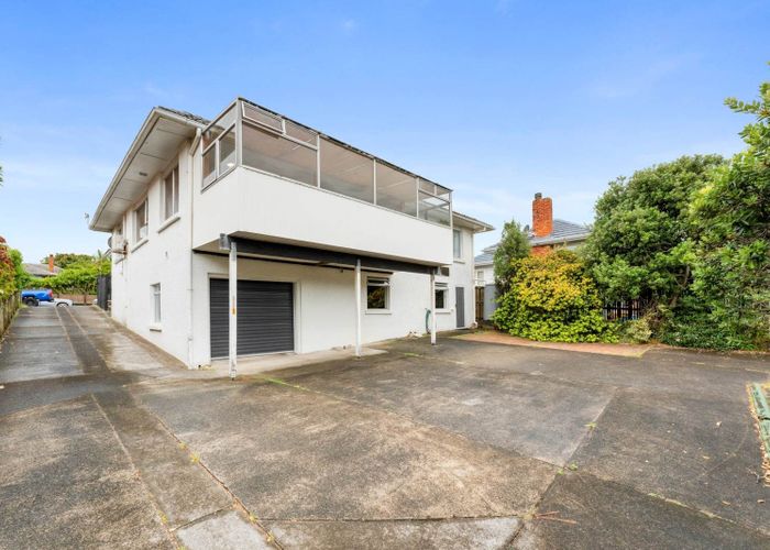  at 21 Williamson Avenue, Belmont, North Shore City, Auckland