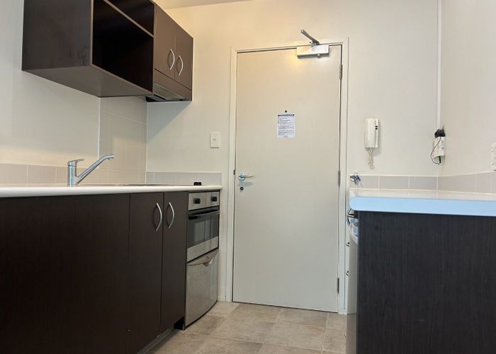  at 2/1 Parliament Street, Auckland Central, Auckland