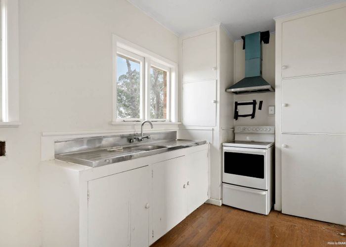  at 366 Hillsborough Road, Hillsborough, Auckland