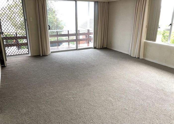  at 2/82 Newhaven Road, Mairangi Bay, North Shore City, Auckland
