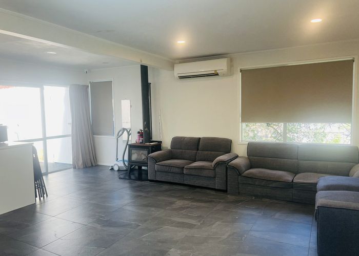  at 61 POWRIE STREET, Glenfield, North Shore City, Auckland