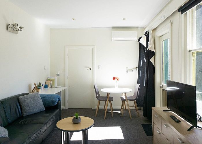  at 2/3 View Street, City Centre, Dunedin, Otago