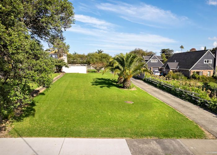  at 28 Roland Road, Greenhithe, Auckland