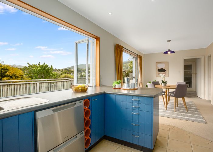  at 15 Tainui Terrace, Tawa, Wellington