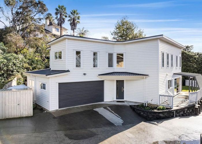  at 33E The Avenue, Albany, Auckland