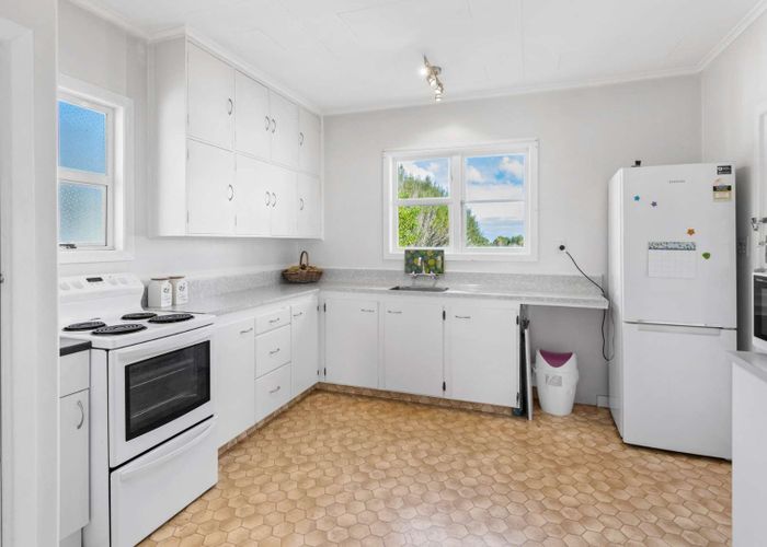  at 46 Maxwell Avenue, Durie Hill, Whanganui