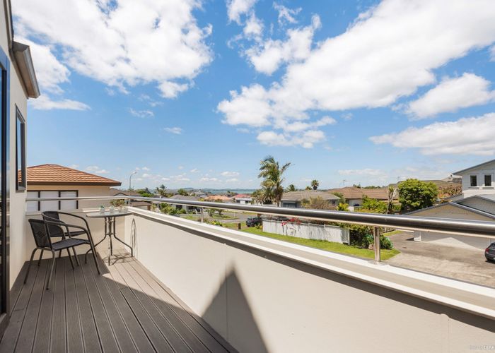  at 3 Bluefin Way, West Harbour, Auckland