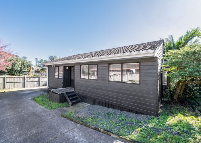  at 2/153 Whitford Road, Somerville, Manukau City, Auckland