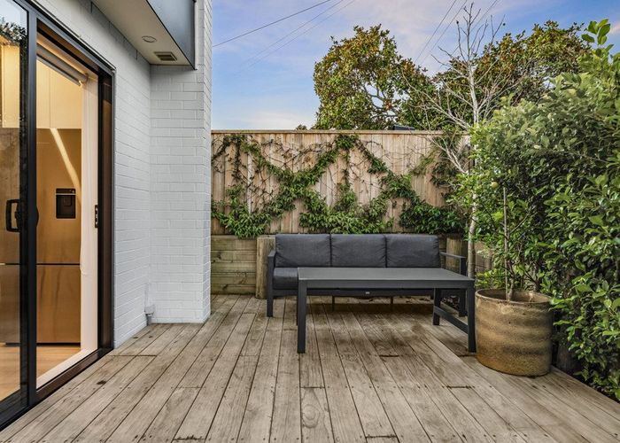  at 1/71 Ruawai Road, Mount Wellington, Auckland City, Auckland