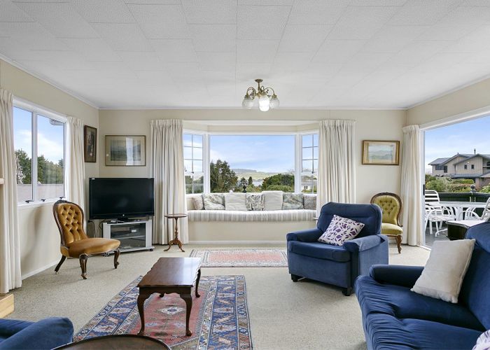 at 7 Titoki Avenue, Waipahihi, Taupo