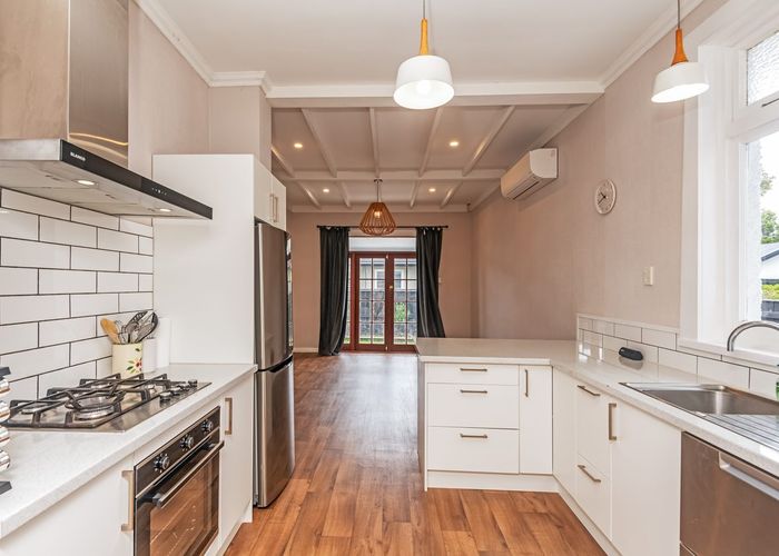  at 322 College Street, West End, Palmerston North