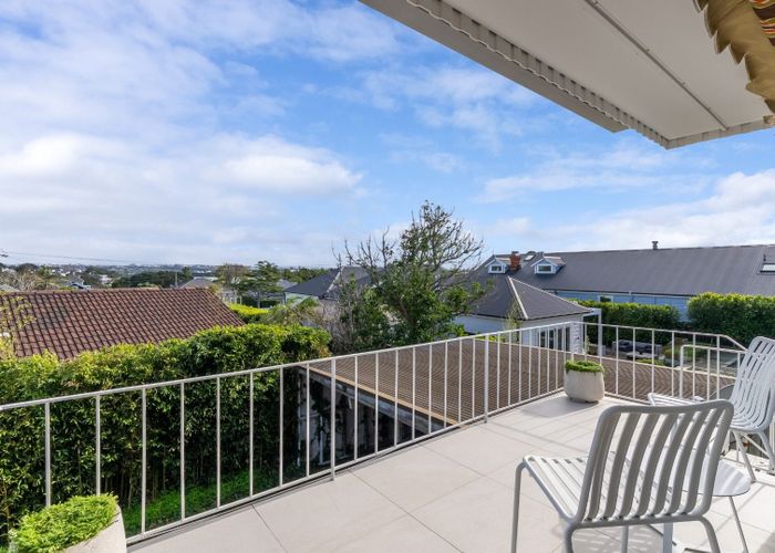  at 4/134 Calliope Road, Devonport, North Shore City, Auckland