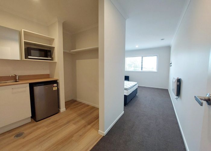  at 8C/150 Te Rapa Road, Beerescourt, Hamilton, Waikato
