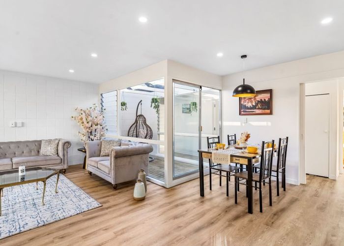  at 1/8 Wilbur Place, Sunnyhills, Manukau City, Auckland