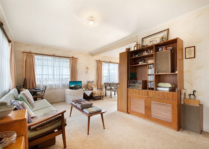  at 1/215 Waitemata Drive, Ranui, Waitakere City, Auckland