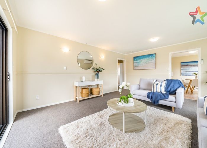  at 2/209 Naenae Road, Naenae, Lower Hutt