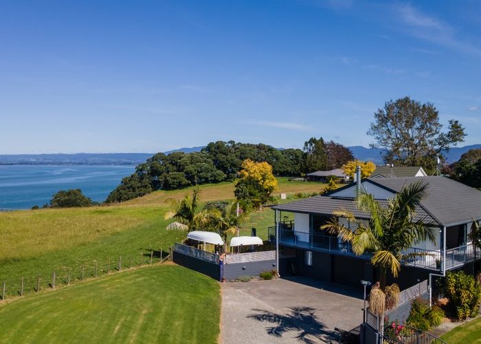  at 3 Esplanade Road, Tahawai, Katikati